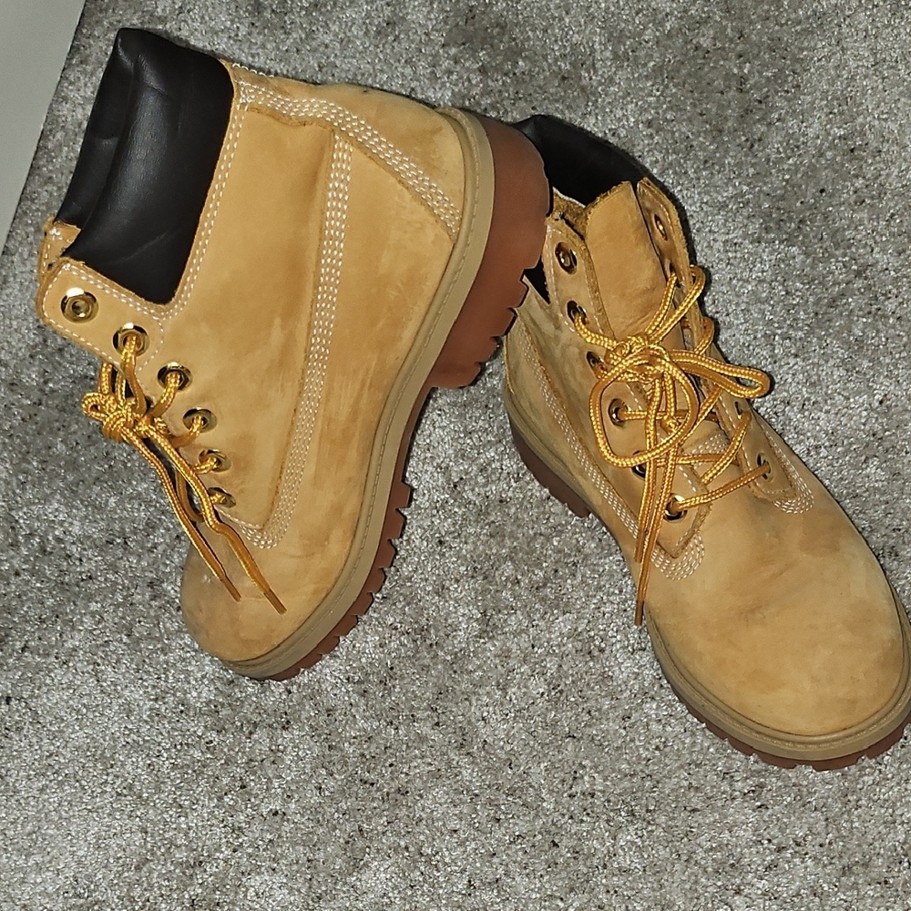 Timberland Women's Tan Lace Up Boots